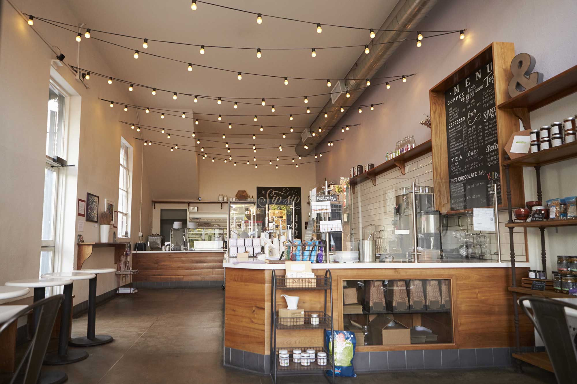 Affitto Viale Palmiro Togliatti ad, Locale C1 mq 370 ca